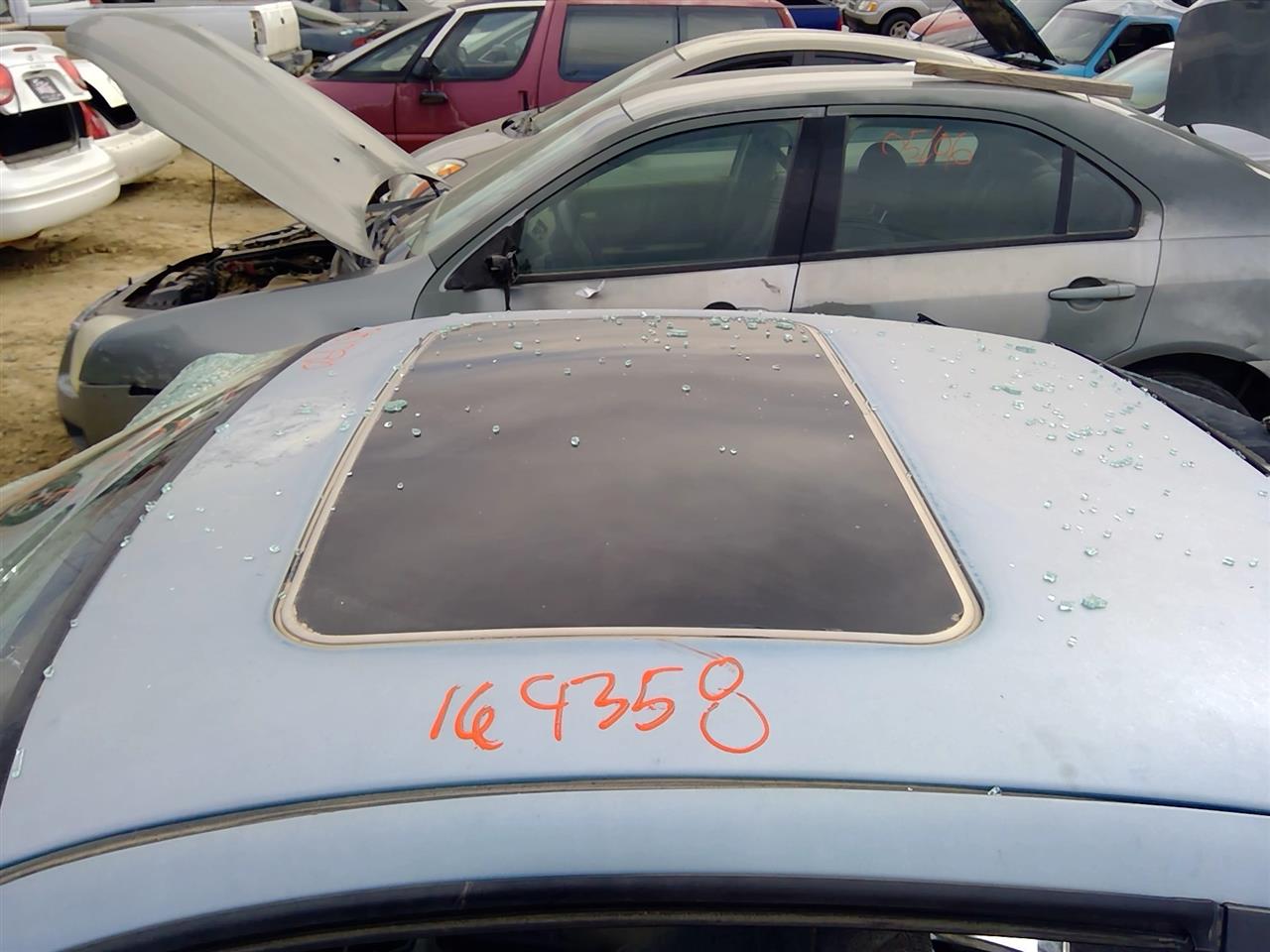 https://f005.backblazeb2.com/file/img-partshotlines-com/Inventory/SW52/Vehicle/20832_04.jpg