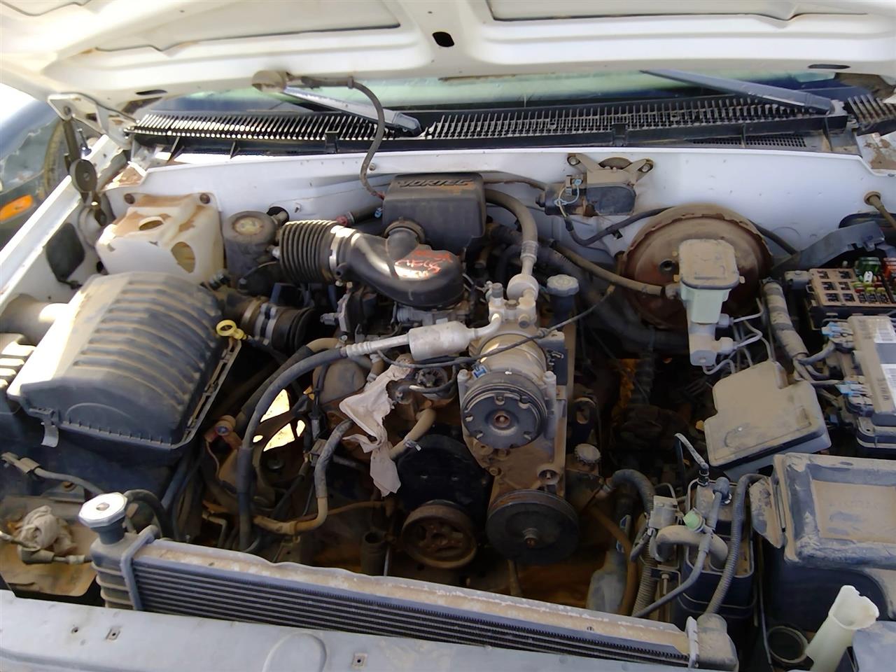 https://f005.backblazeb2.com/file/img-partshotlines-com/Inventory/SW52/Vehicle/20846_05.jpg