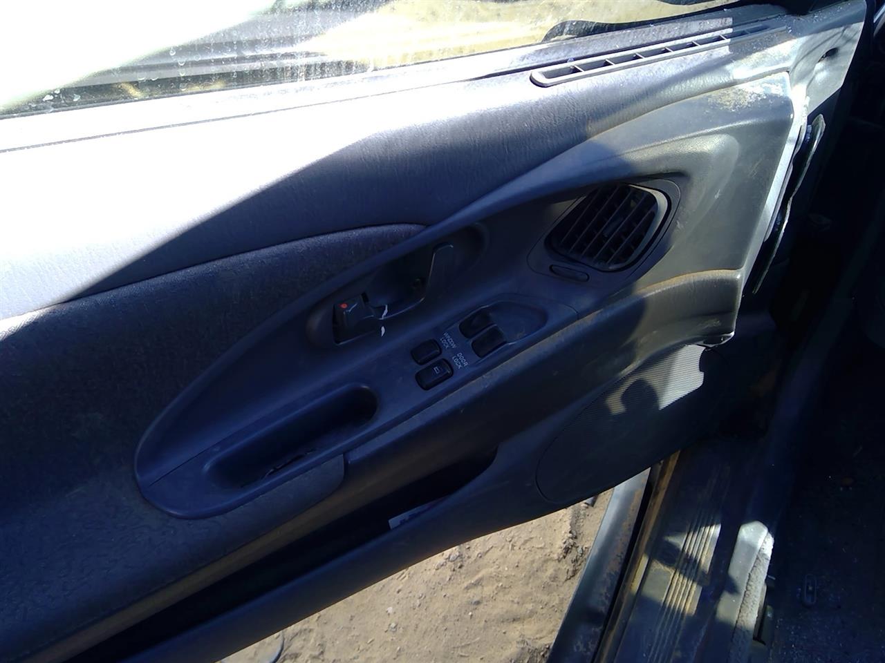 https://f005.backblazeb2.com/file/img-partshotlines-com/Inventory/SW52/Vehicle/20854_02.jpg
