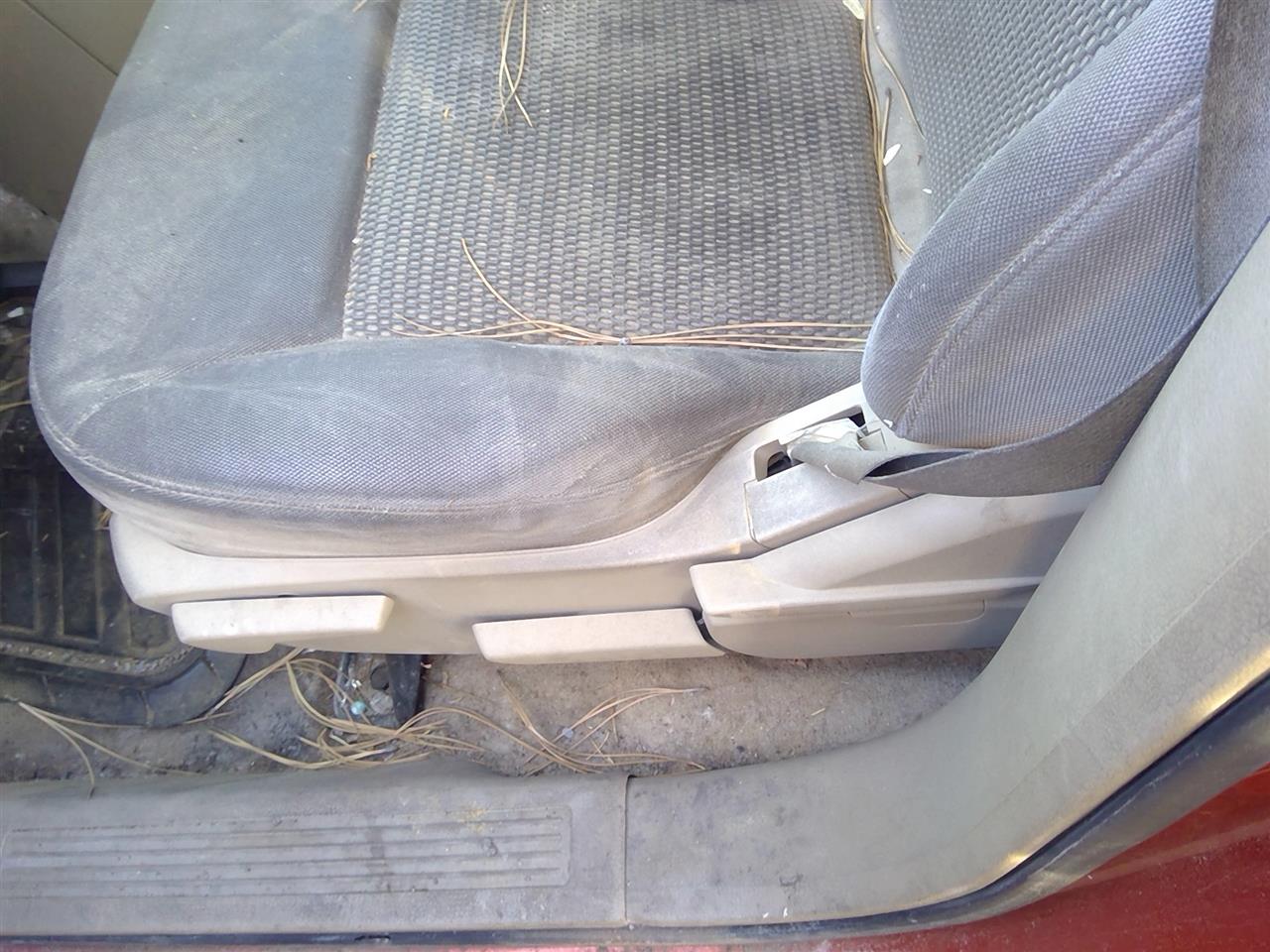 https://f005.backblazeb2.com/file/img-partshotlines-com/Inventory/SW52/Vehicle/20856_03.jpg