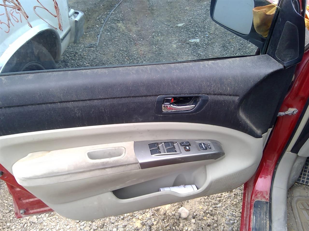 https://f005.backblazeb2.com/file/img-partshotlines-com/Inventory/SW52/Vehicle/20874_02.jpg