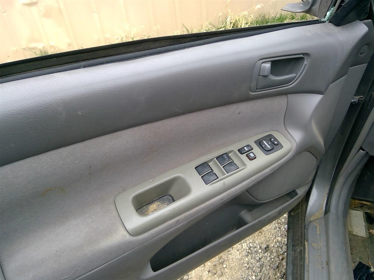 https://f005.backblazeb2.com/file/img-partshotlines-com/Inventory/SW52/Vehicle/20892_02.jpg