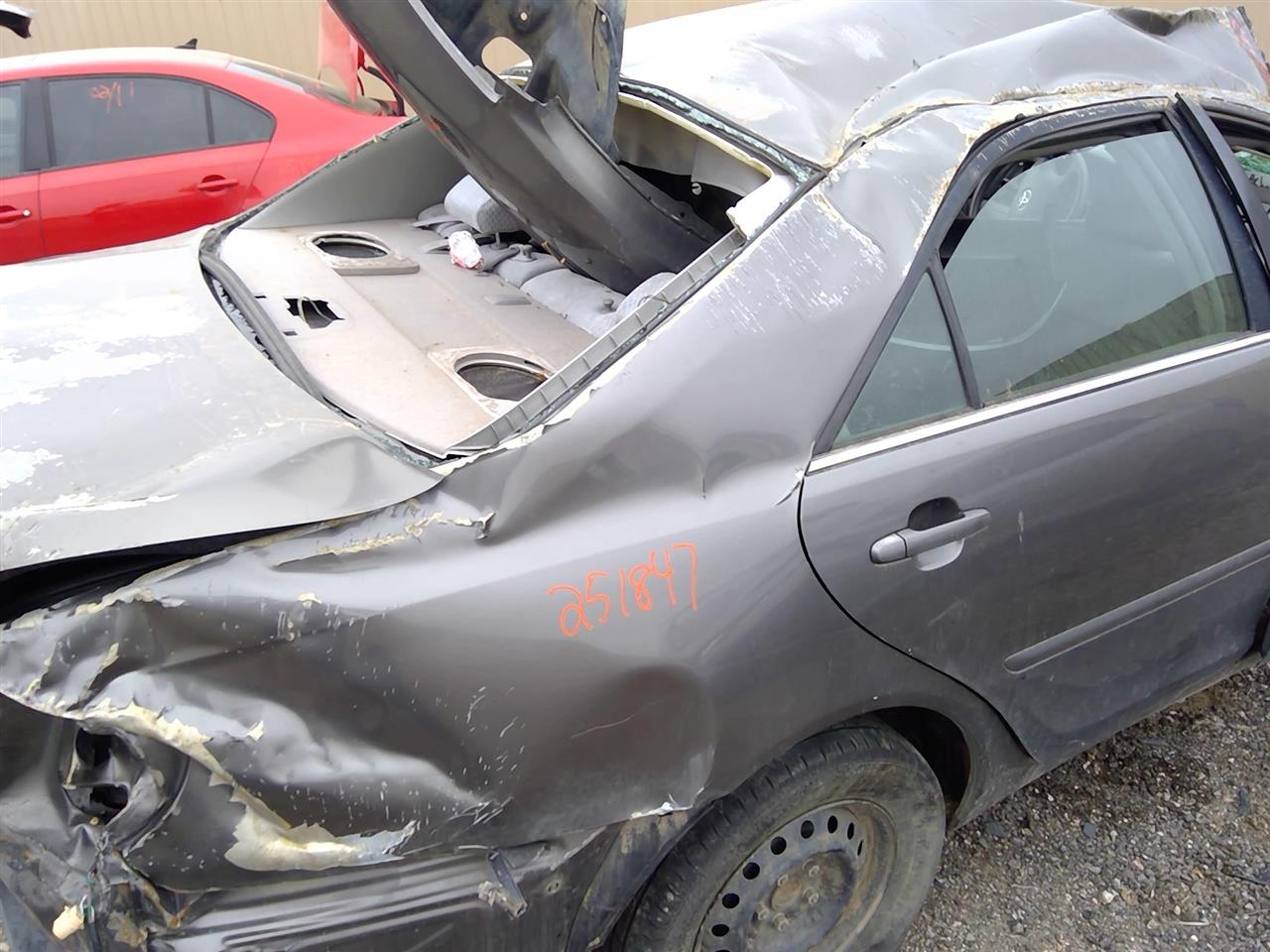 https://f005.backblazeb2.com/file/img-partshotlines-com/Inventory/SW52/Vehicle/20892_13.jpg