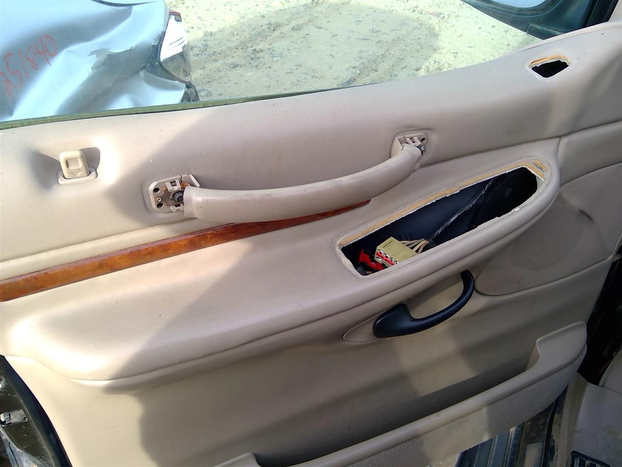https://f005.backblazeb2.com/file/img-partshotlines-com/Inventory/SW52/Vehicle/20898_02.jpg