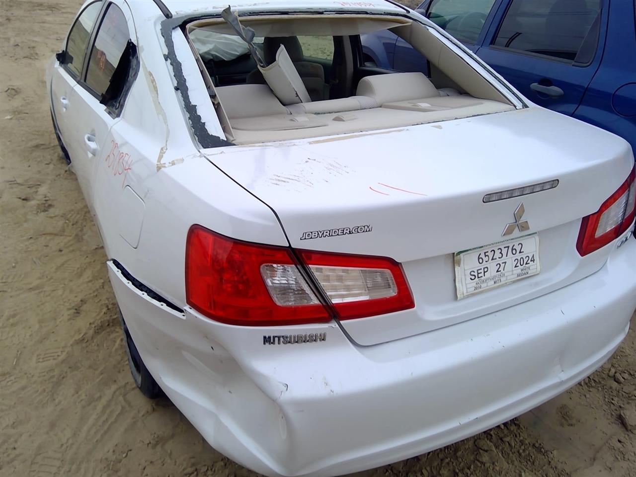 https://f005.backblazeb2.com/file/img-partshotlines-com/Inventory/SW52/Vehicle/20899_13.jpg