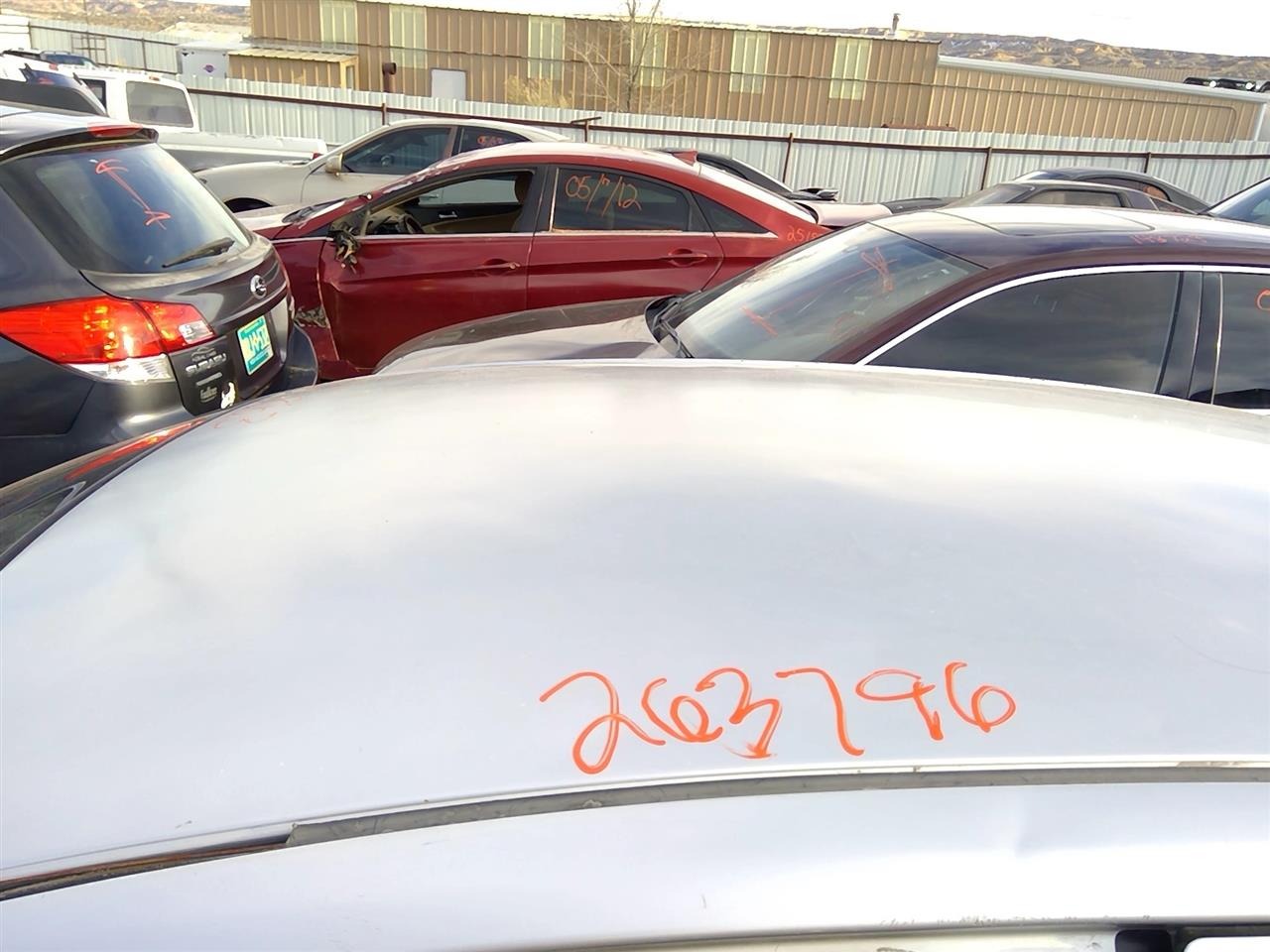 https://f005.backblazeb2.com/file/img-partshotlines-com/Inventory/SW52/Vehicle/20910_04.jpg