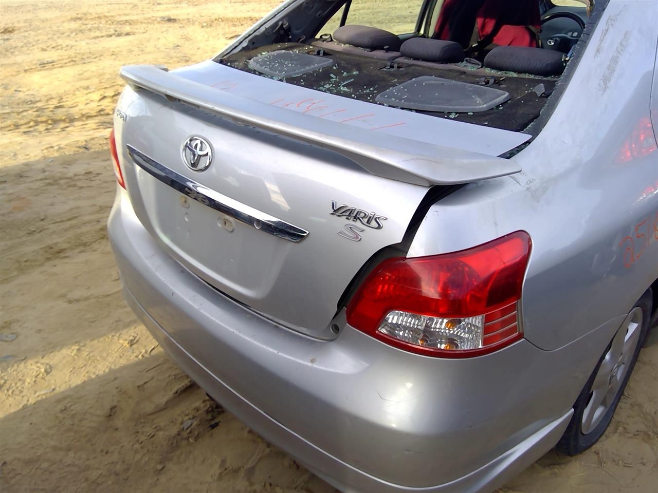 https://f005.backblazeb2.com/file/img-partshotlines-com/Inventory/SW52/Vehicle/20910_13.jpg