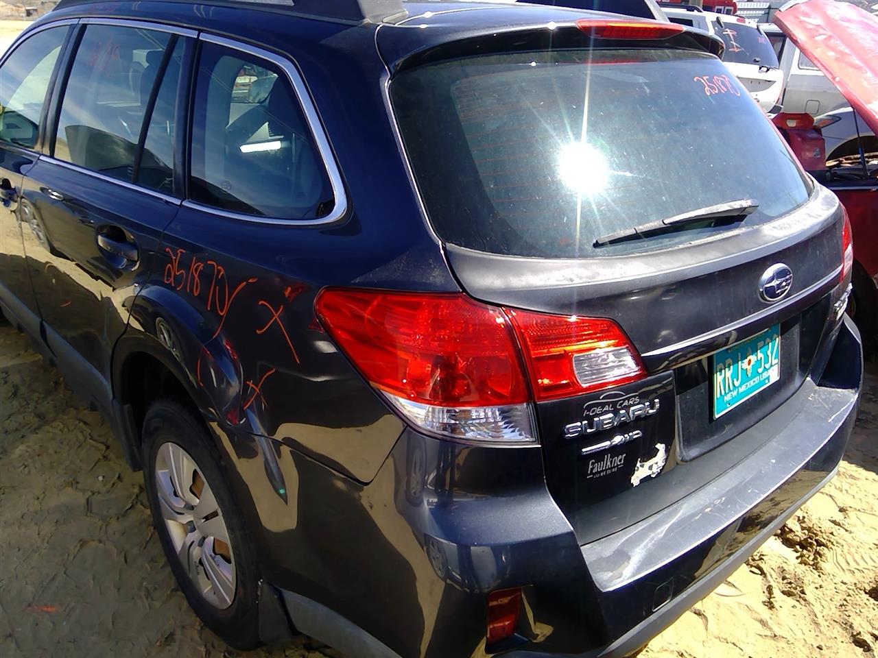 https://f005.backblazeb2.com/file/img-partshotlines-com/Inventory/SW52/Vehicle/20917_13.jpg