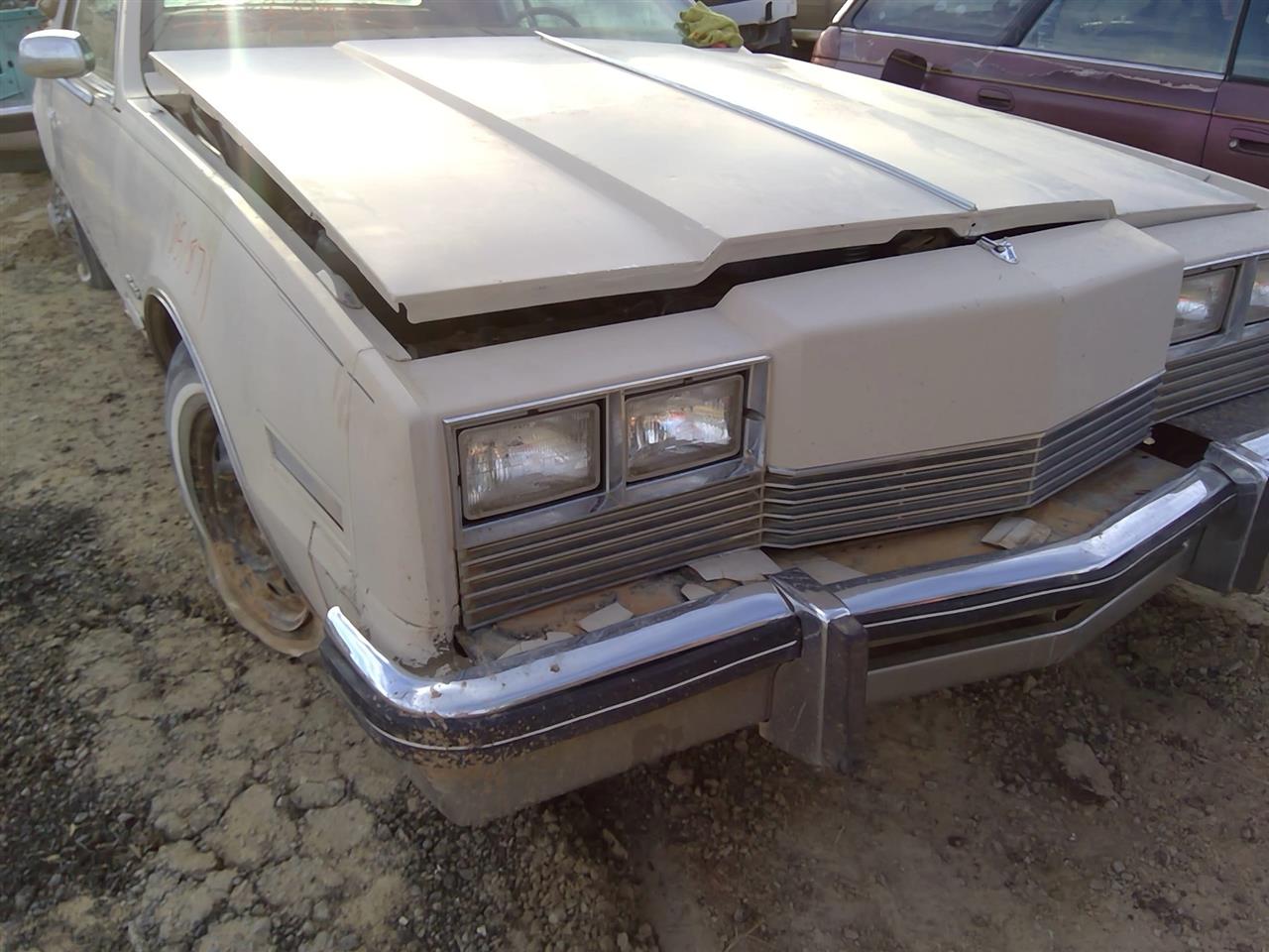 https://f005.backblazeb2.com/file/img-partshotlines-com/Inventory/SW52/Vehicle/20918_06.jpg