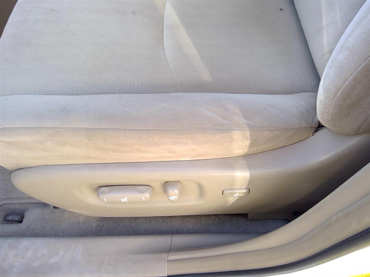 https://f005.backblazeb2.com/file/img-partshotlines-com/Inventory/SW52/Vehicle/20965_03.jpg