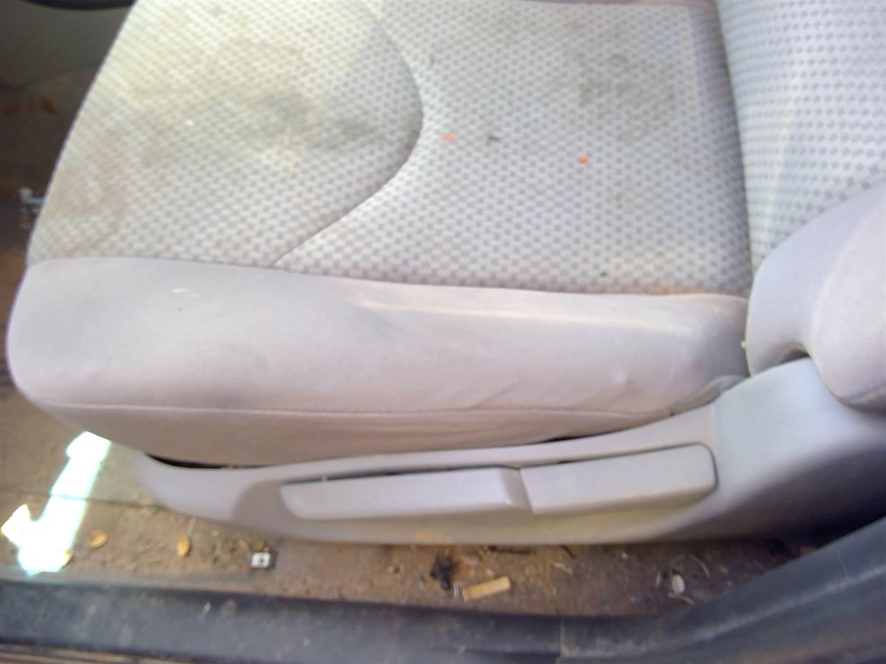 https://f005.backblazeb2.com/file/img-partshotlines-com/Inventory/SW52/Vehicle/20967_03.jpg