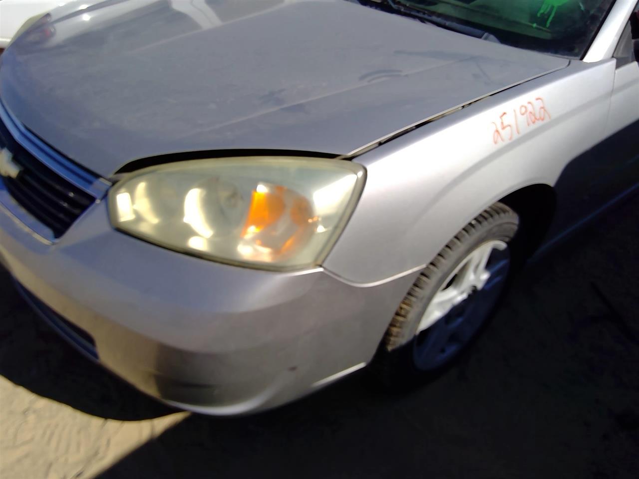 https://f005.backblazeb2.com/file/img-partshotlines-com/Inventory/SW52/Vehicle/20973_08.jpg