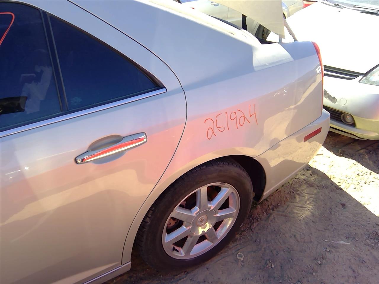 https://f005.backblazeb2.com/file/img-partshotlines-com/Inventory/SW52/Vehicle/20975_11.jpg