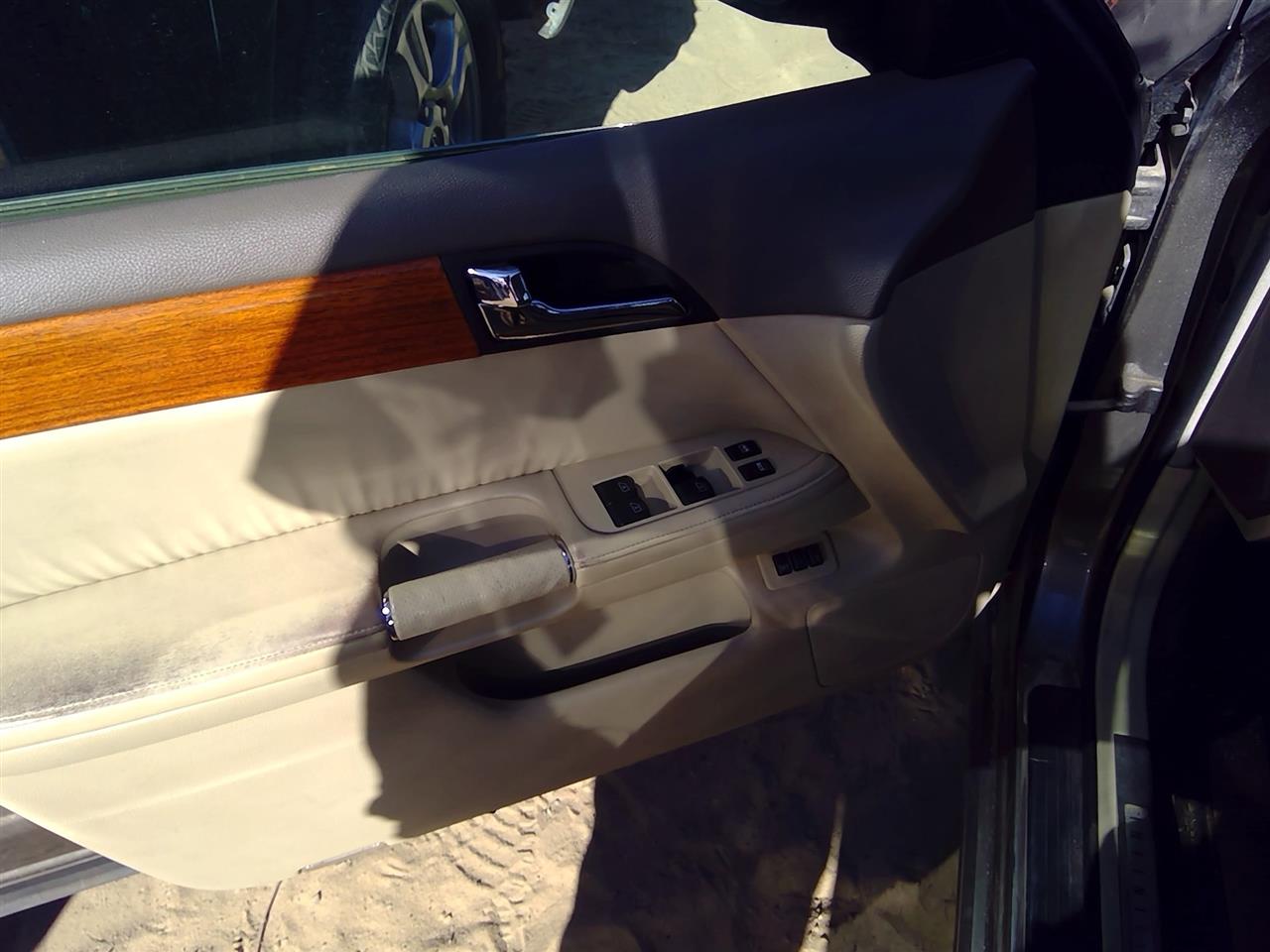 https://f005.backblazeb2.com/file/img-partshotlines-com/Inventory/SW52/Vehicle/20985_02.jpg