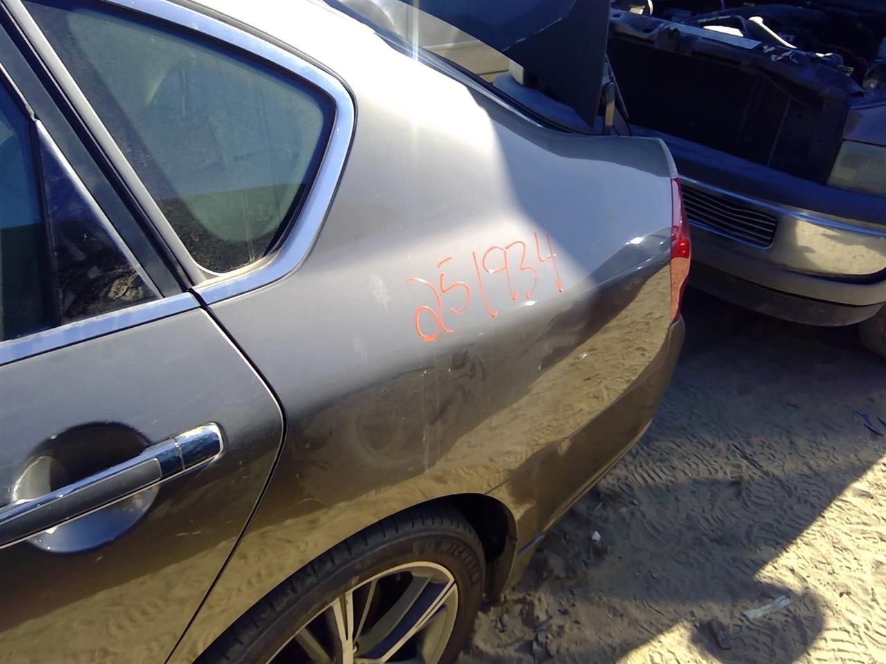 https://f005.backblazeb2.com/file/img-partshotlines-com/Inventory/SW52/Vehicle/20985_12.jpg