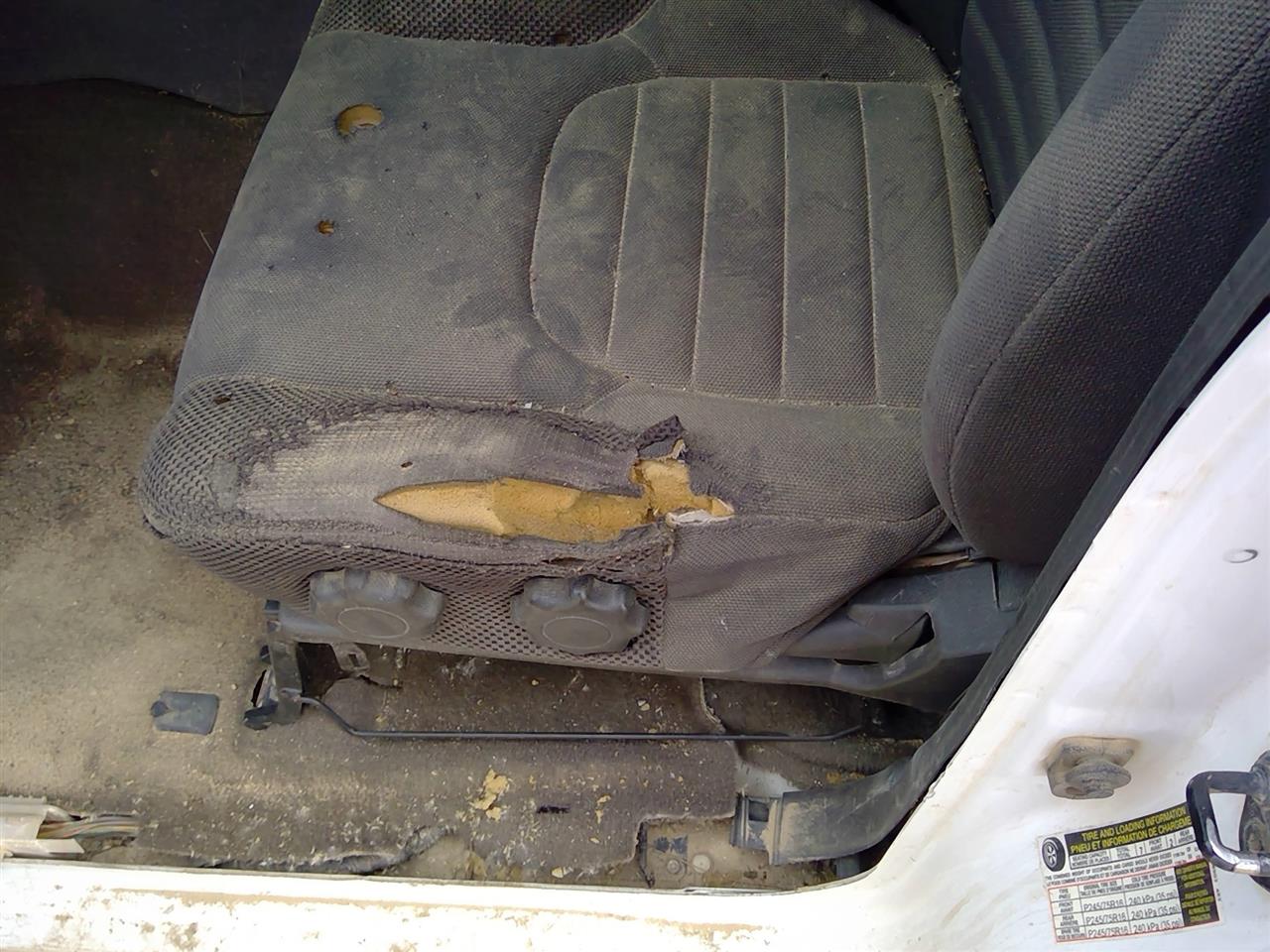 https://f005.backblazeb2.com/file/img-partshotlines-com/Inventory/SW52/Vehicle/20986_03.jpg