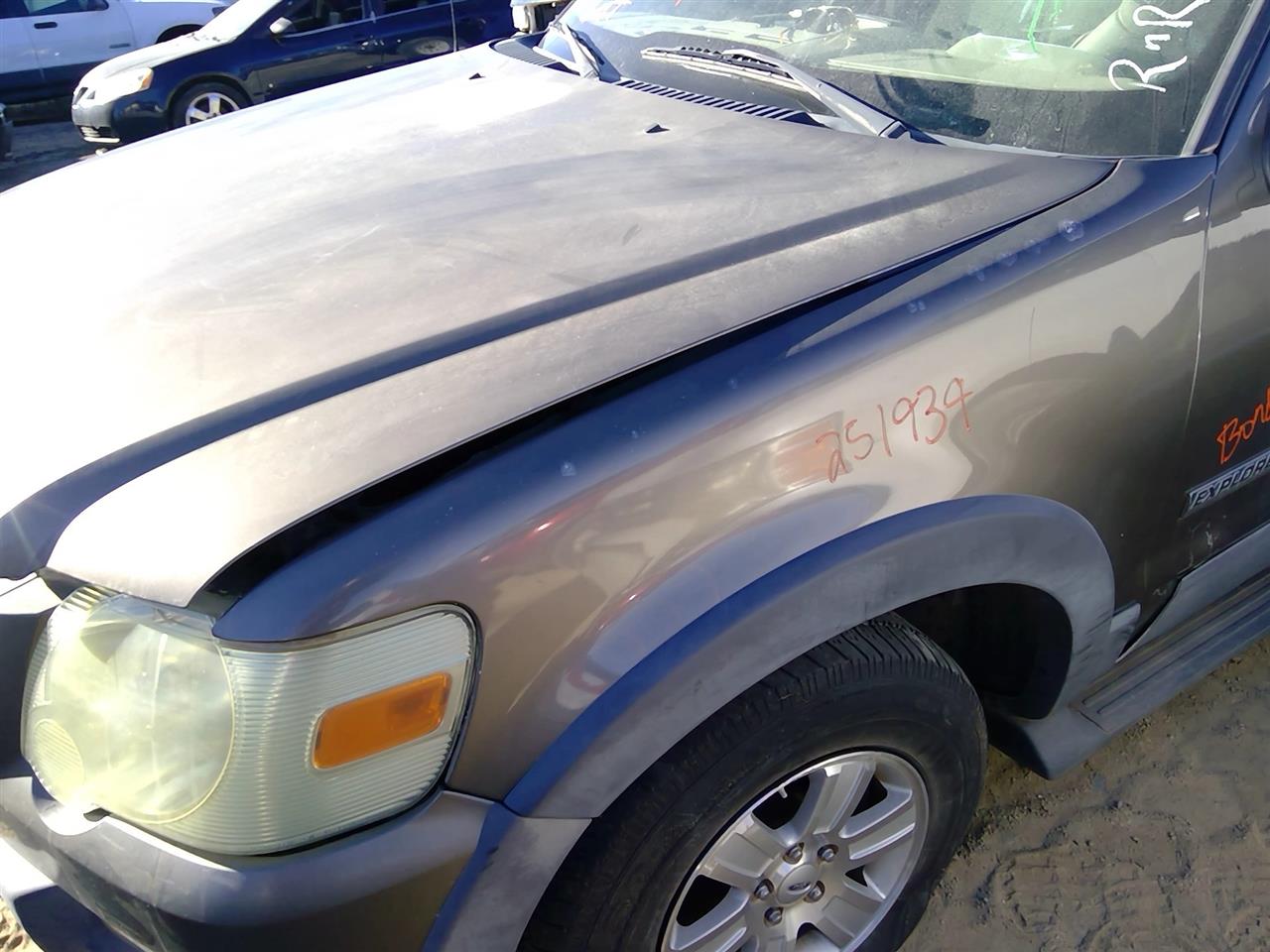 https://f005.backblazeb2.com/file/img-partshotlines-com/Inventory/SW52/Vehicle/20990_09.jpg