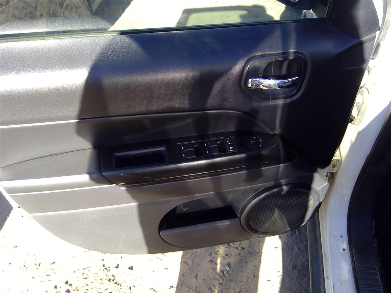 https://f005.backblazeb2.com/file/img-partshotlines-com/Inventory/SW52/Vehicle/20993_02.jpg