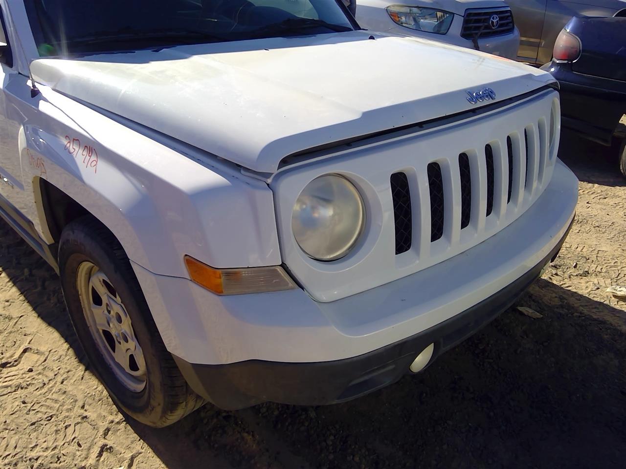 https://f005.backblazeb2.com/file/img-partshotlines-com/Inventory/SW52/Vehicle/20993_06.jpg