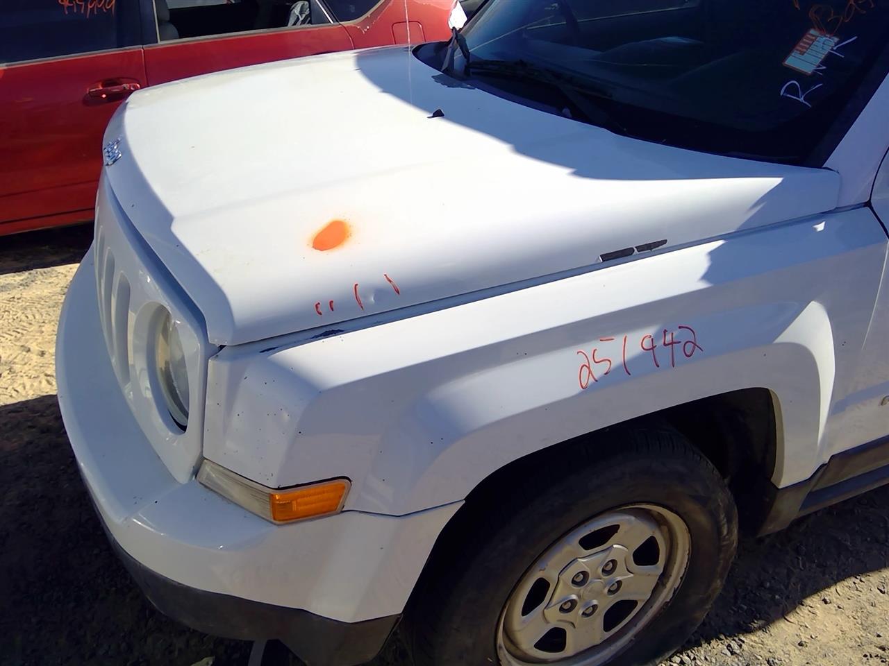 https://f005.backblazeb2.com/file/img-partshotlines-com/Inventory/SW52/Vehicle/20993_09.jpg