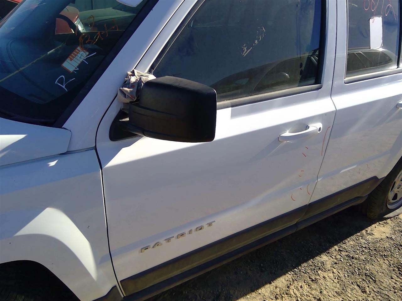 https://f005.backblazeb2.com/file/img-partshotlines-com/Inventory/SW52/Vehicle/20993_10.jpg