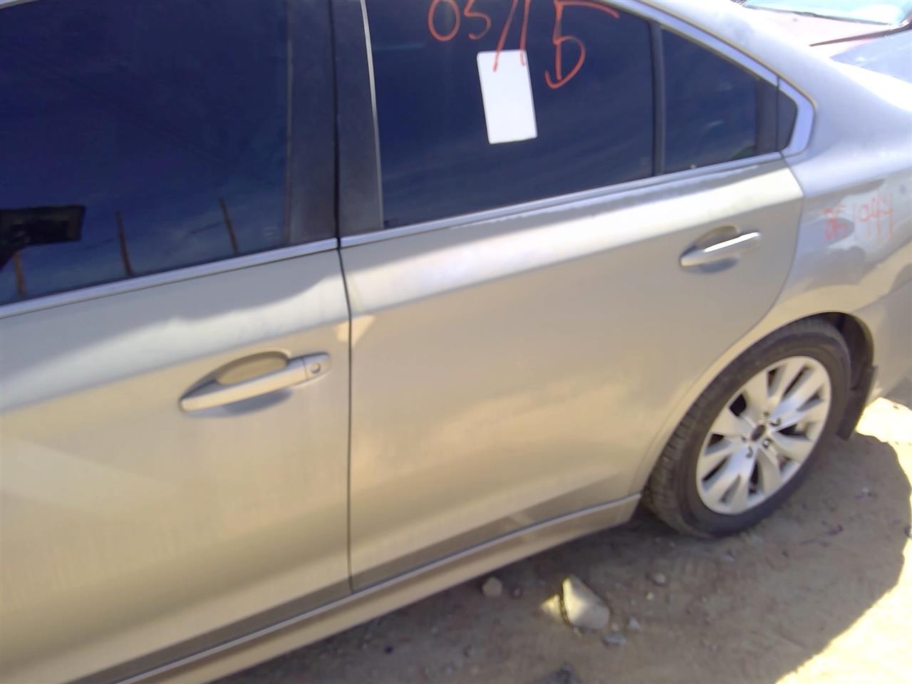 https://f005.backblazeb2.com/file/img-partshotlines-com/Inventory/SW52/Vehicle/20995_12.jpg