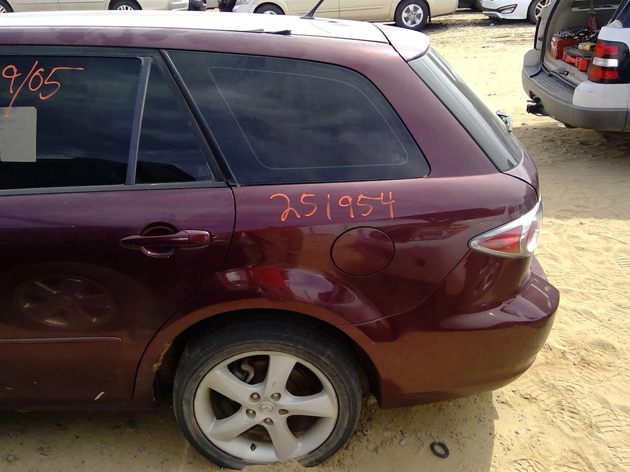 https://f005.backblazeb2.com/file/img-partshotlines-com/Inventory/SW52/Vehicle/21005_12.jpg