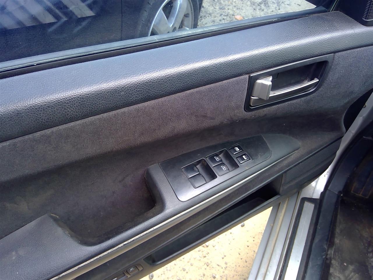 https://f005.backblazeb2.com/file/img-partshotlines-com/Inventory/SW52/Vehicle/21021_03.jpg