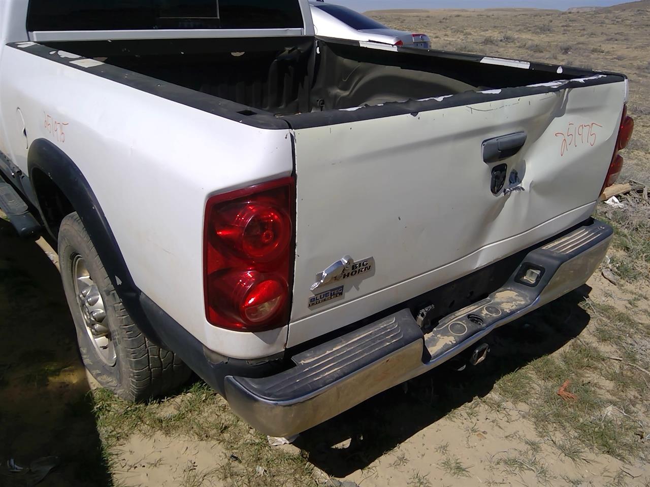 https://f005.backblazeb2.com/file/img-partshotlines-com/Inventory/SW52/Vehicle/21027_13.jpg