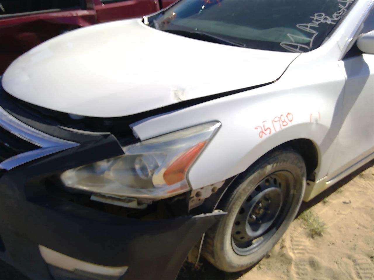https://f005.backblazeb2.com/file/img-partshotlines-com/Inventory/SW52/Vehicle/21032_10.jpg
