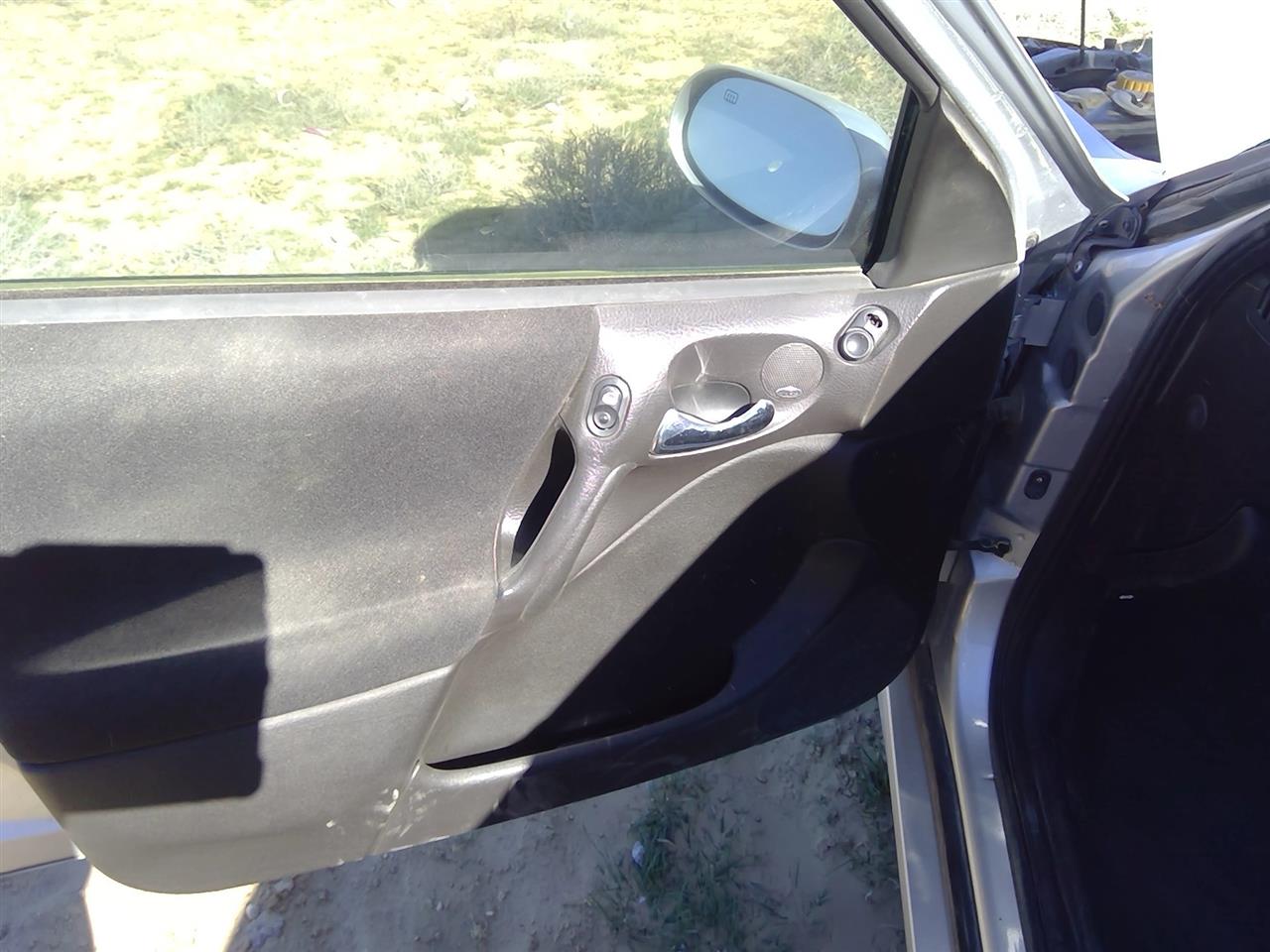 https://f005.backblazeb2.com/file/img-partshotlines-com/Inventory/SW52/Vehicle/21043_02.jpg