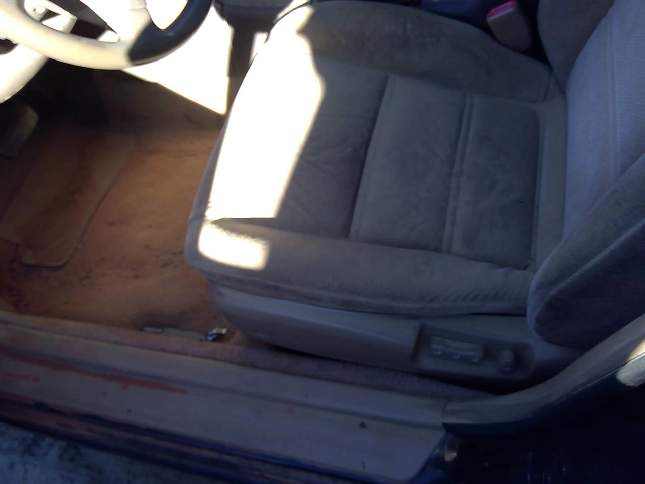 https://f005.backblazeb2.com/file/img-partshotlines-com/Inventory/SW52/Vehicle/21045_03.jpg