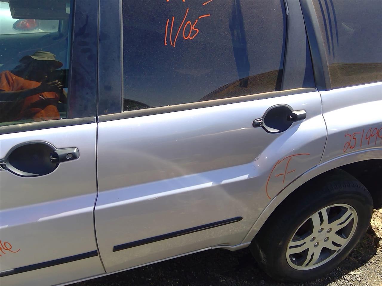 https://f005.backblazeb2.com/file/img-partshotlines-com/Inventory/SW52/Vehicle/21056_11.jpg