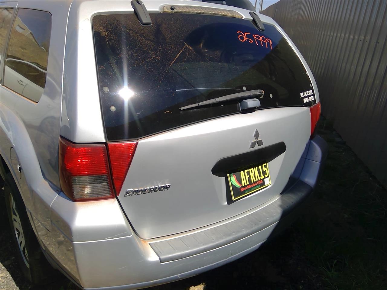 https://f005.backblazeb2.com/file/img-partshotlines-com/Inventory/SW52/Vehicle/21056_13.jpg