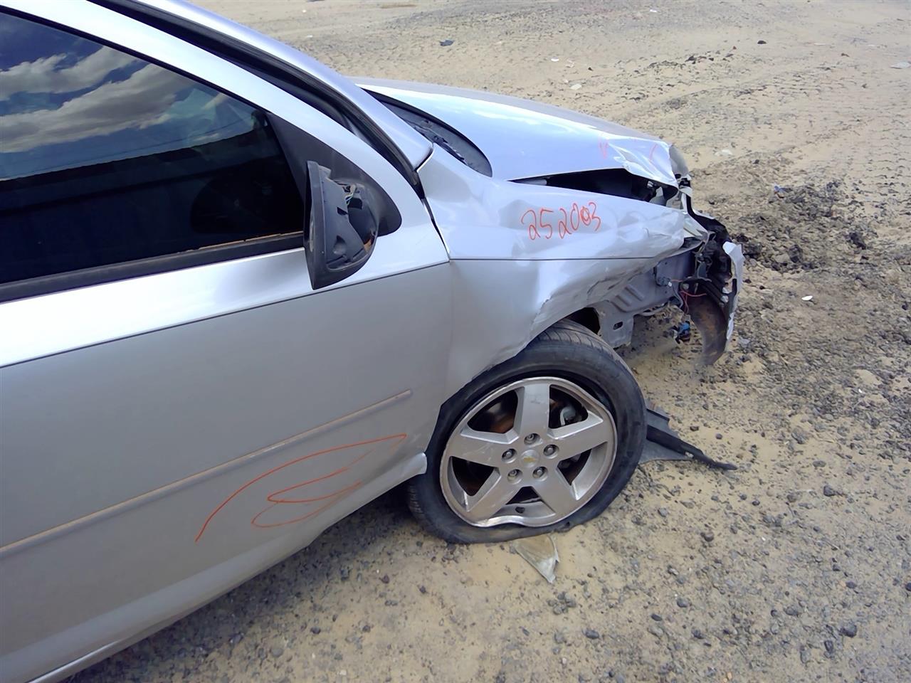 https://f005.backblazeb2.com/file/img-partshotlines-com/Inventory/SW52/Vehicle/21060_19.jpg