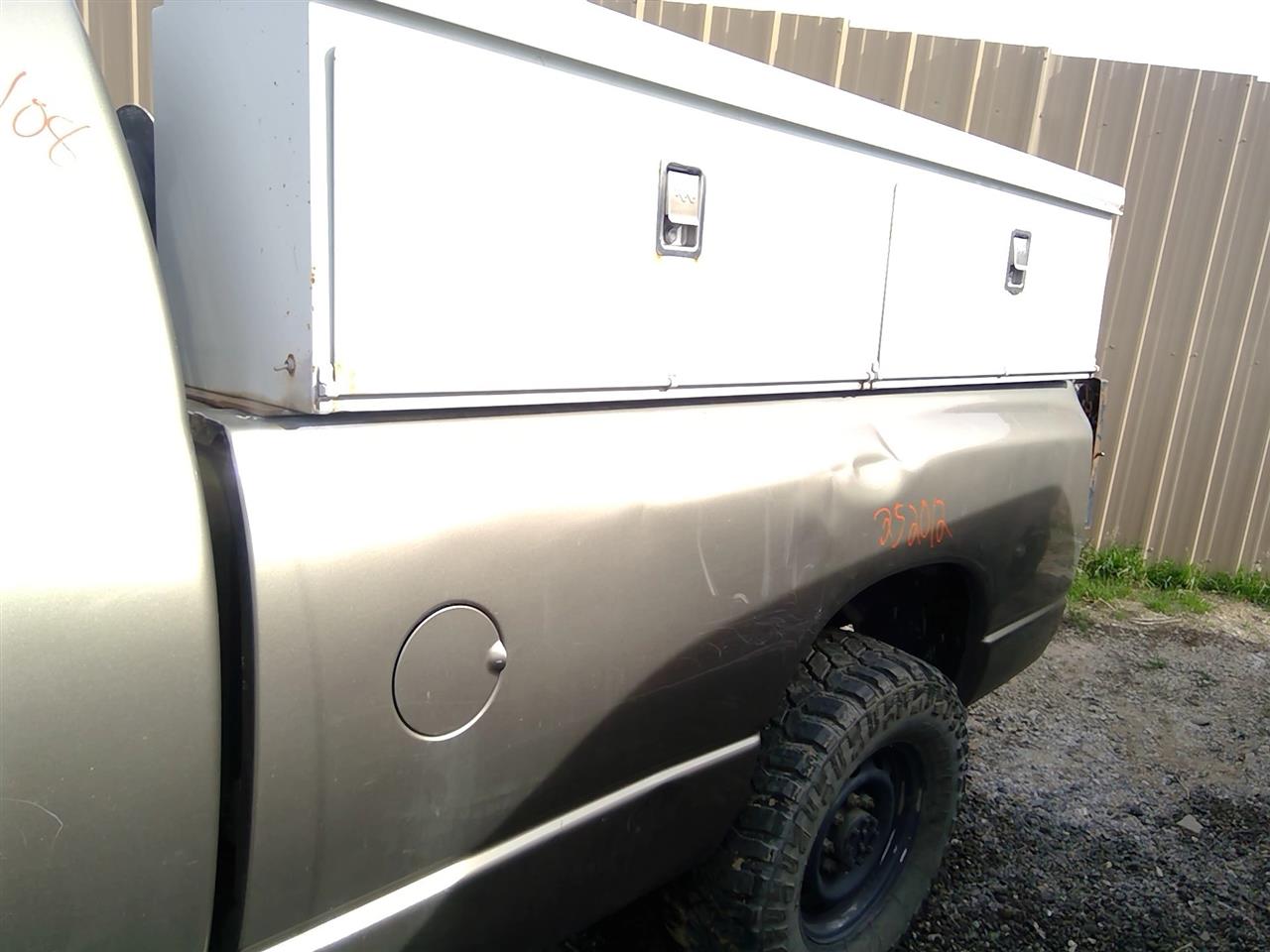 https://f005.backblazeb2.com/file/img-partshotlines-com/Inventory/SW52/Vehicle/21070_11.jpg