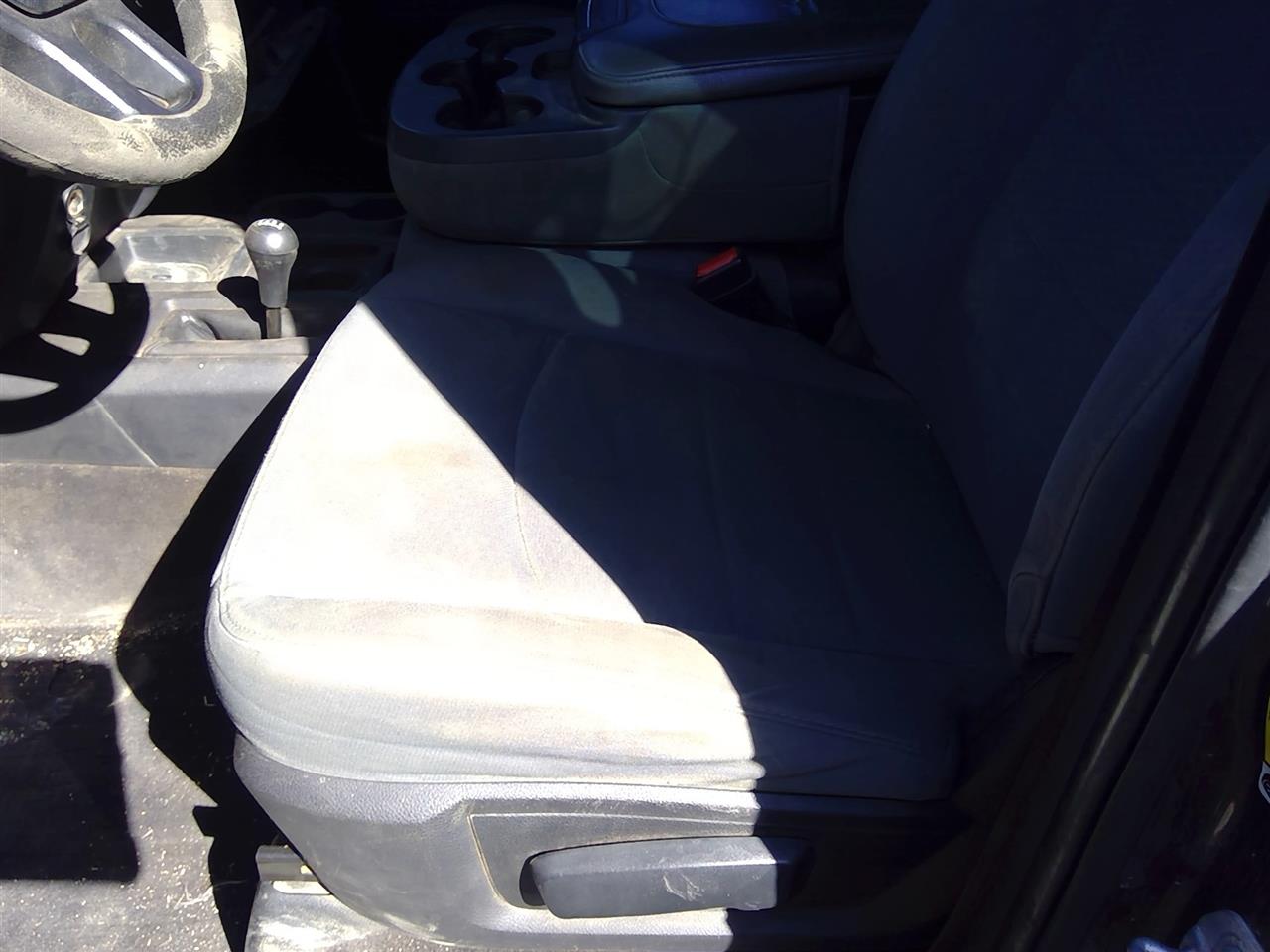 https://f005.backblazeb2.com/file/img-partshotlines-com/Inventory/SW52/Vehicle/21076_03.jpg