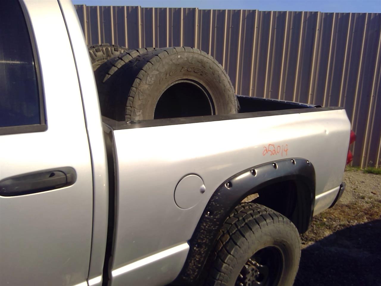 https://f005.backblazeb2.com/file/img-partshotlines-com/Inventory/SW52/Vehicle/21077_12.jpg