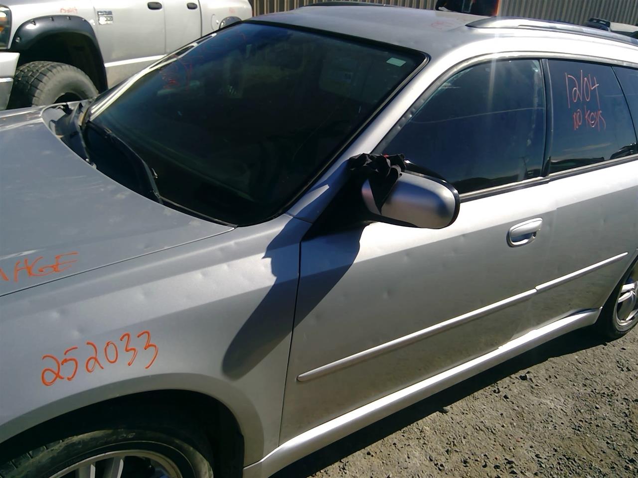 https://f005.backblazeb2.com/file/img-partshotlines-com/Inventory/SW52/Vehicle/21093_09.jpg