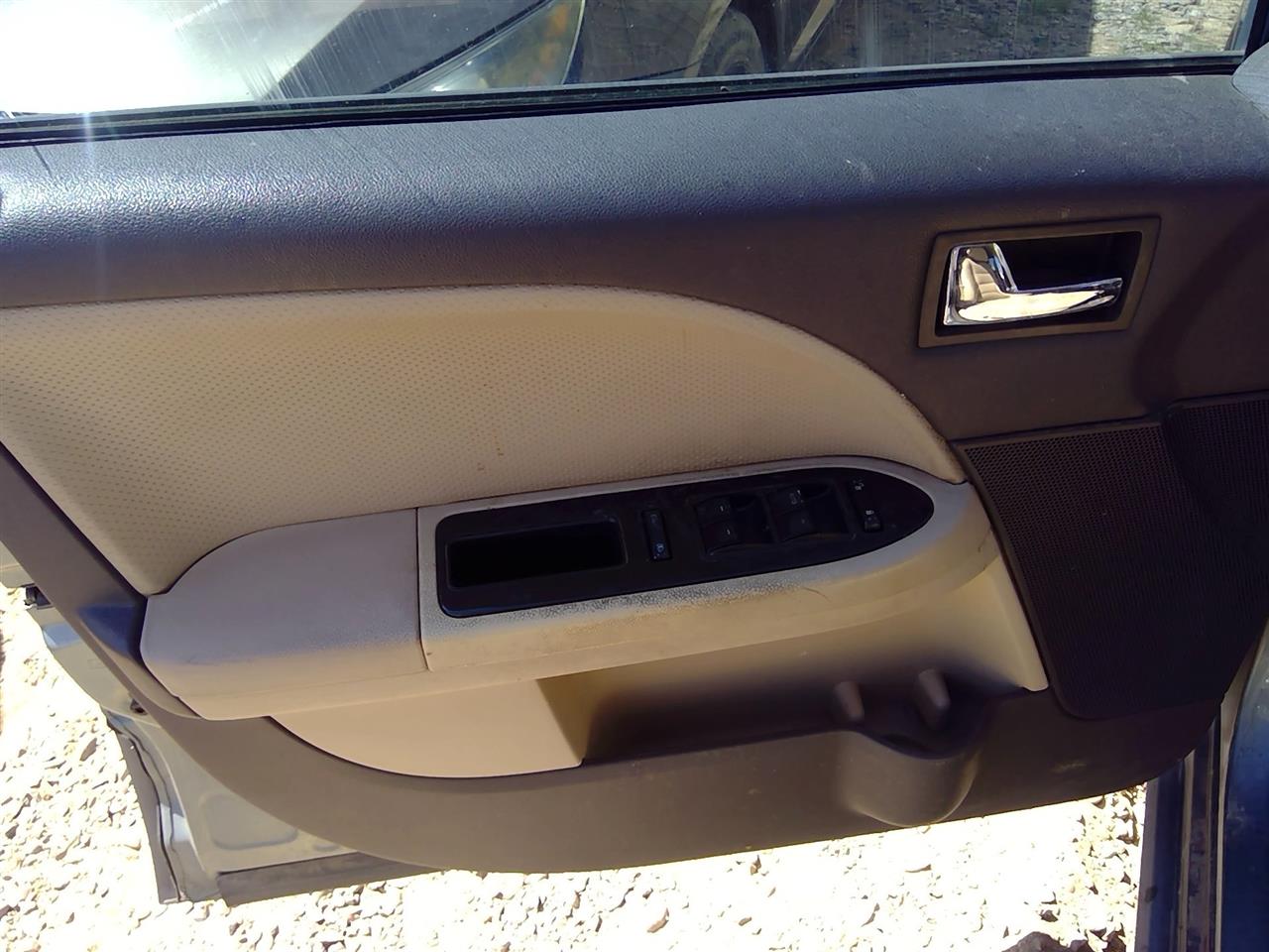 https://f005.backblazeb2.com/file/img-partshotlines-com/Inventory/SW52/Vehicle/21096_02.jpg