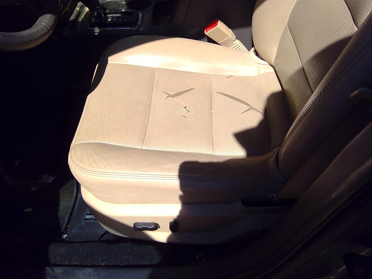 https://f005.backblazeb2.com/file/img-partshotlines-com/Inventory/SW52/Vehicle/21096_03.jpg