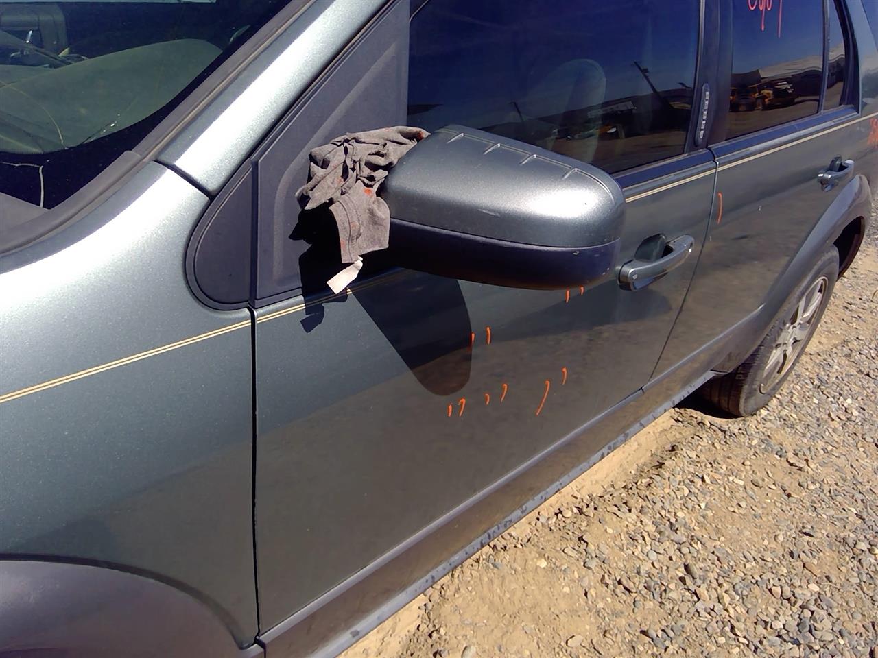 https://f005.backblazeb2.com/file/img-partshotlines-com/Inventory/SW52/Vehicle/21096_11.jpg
