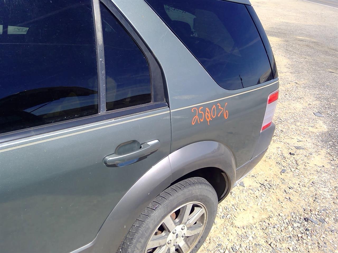 https://f005.backblazeb2.com/file/img-partshotlines-com/Inventory/SW52/Vehicle/21096_13.jpg