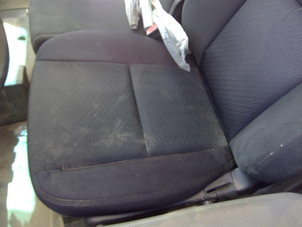 https://f005.backblazeb2.com/file/img-partshotlines-com/Inventory/SW52/Vehicle/21097_03.jpg