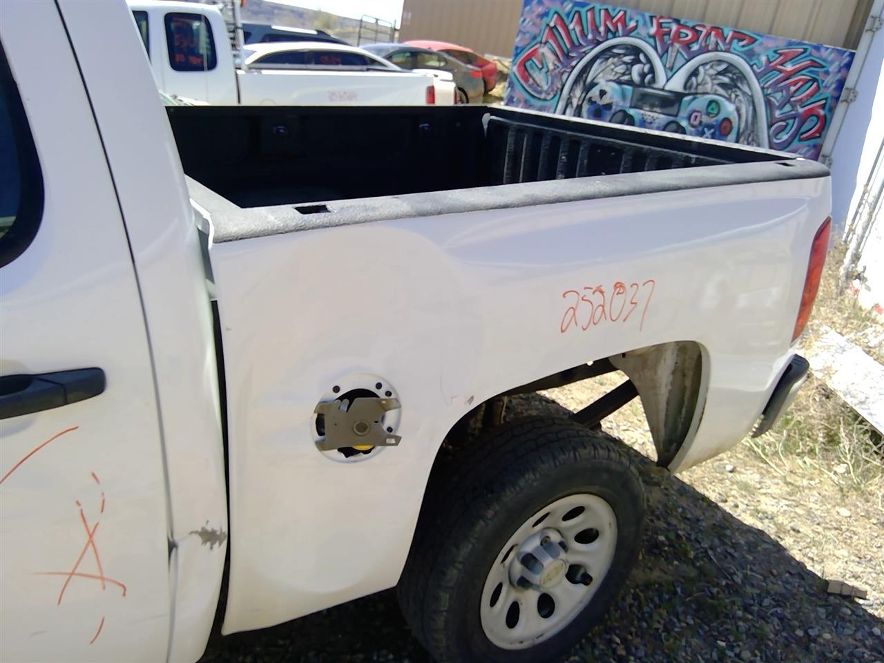 https://f005.backblazeb2.com/file/img-partshotlines-com/Inventory/SW52/Vehicle/21097_11.jpg