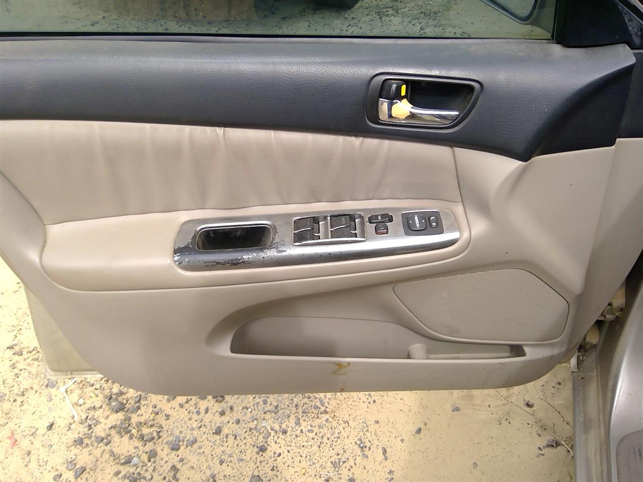 https://f005.backblazeb2.com/file/img-partshotlines-com/Inventory/SW52/Vehicle/21099_02.jpg