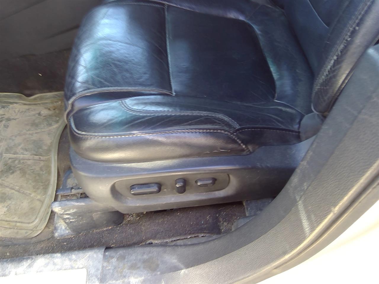 https://f005.backblazeb2.com/file/img-partshotlines-com/Inventory/SW52/Vehicle/21100_03.jpg