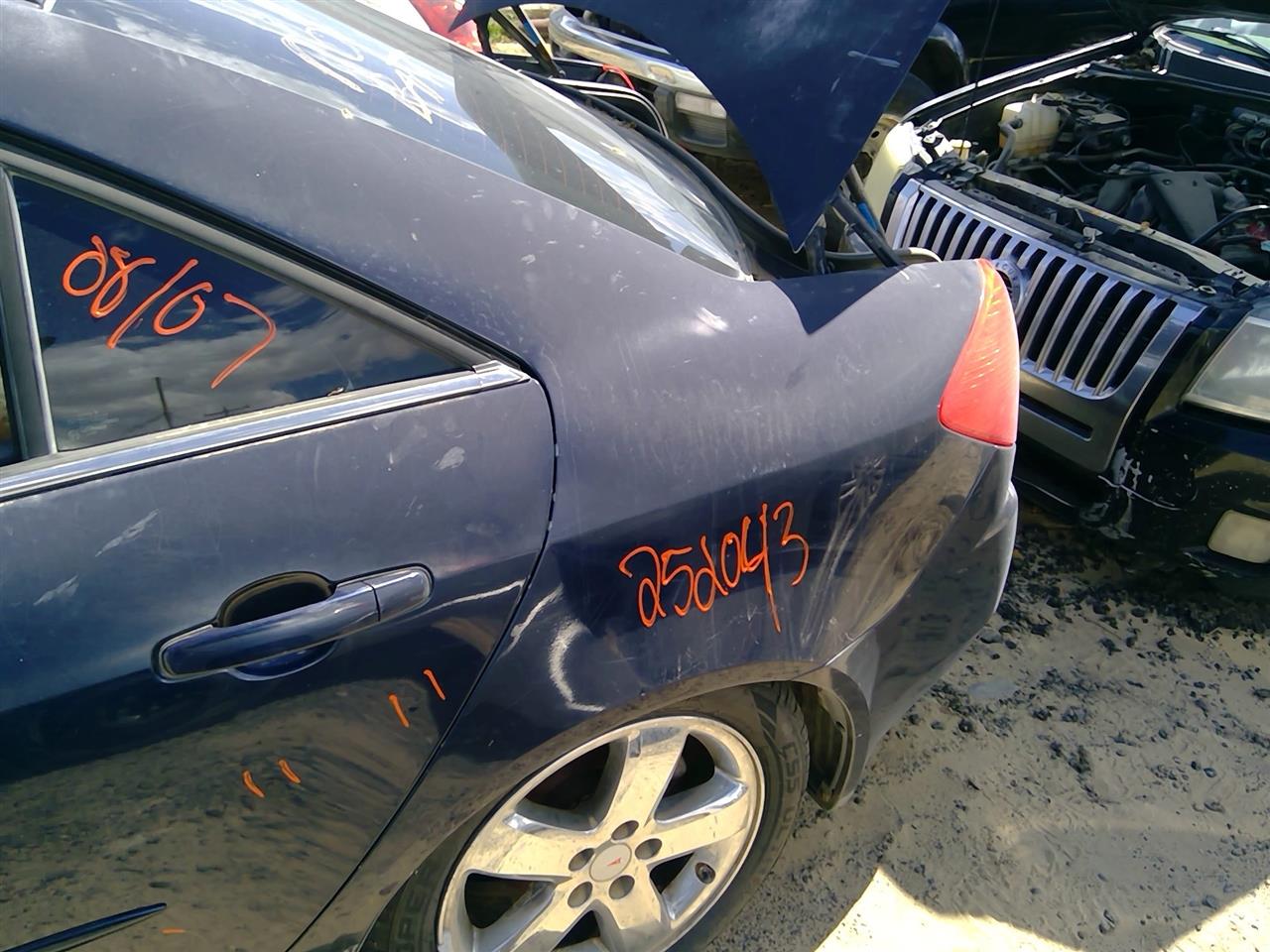 https://f005.backblazeb2.com/file/img-partshotlines-com/Inventory/SW52/Vehicle/21103_13.jpg