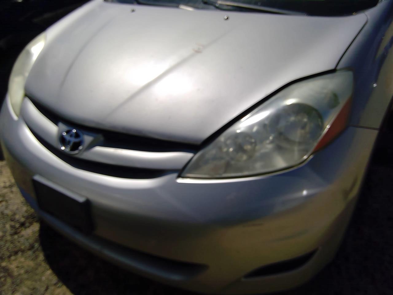 https://f005.backblazeb2.com/file/img-partshotlines-com/Inventory/SW52/Vehicle/21104_09.jpg