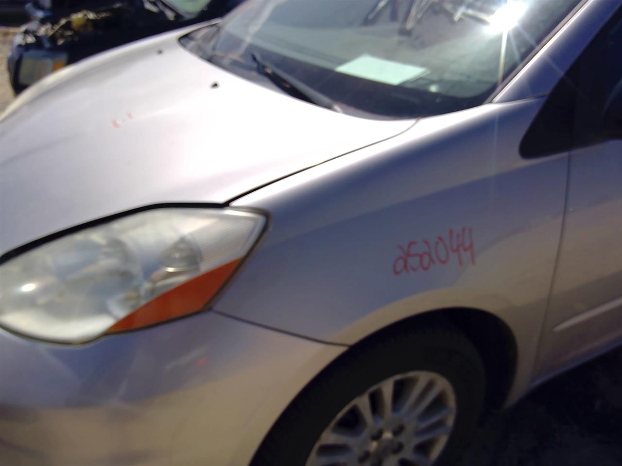 https://f005.backblazeb2.com/file/img-partshotlines-com/Inventory/SW52/Vehicle/21104_10.jpg